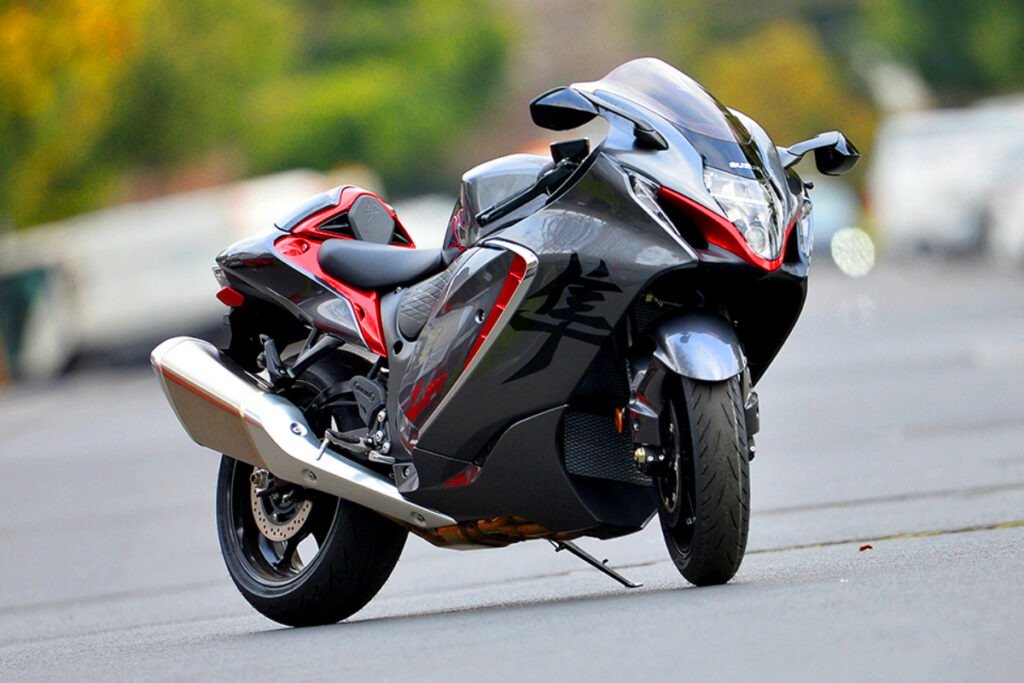 Suzuki Hayabusa Price - Mileage, Features, Colours and Specs, Know more Details