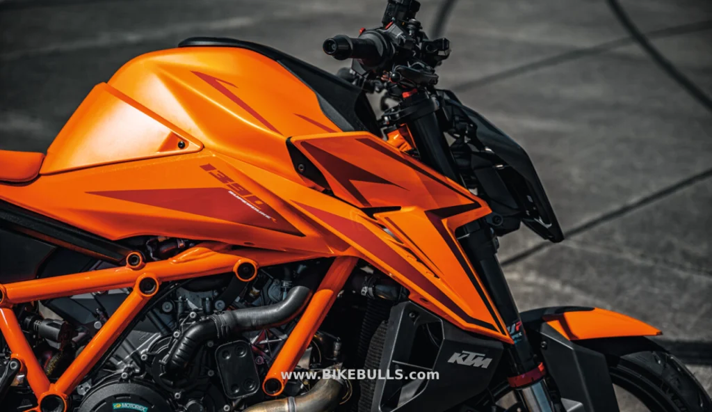2024 KTM 1390 Super Duke R Features
